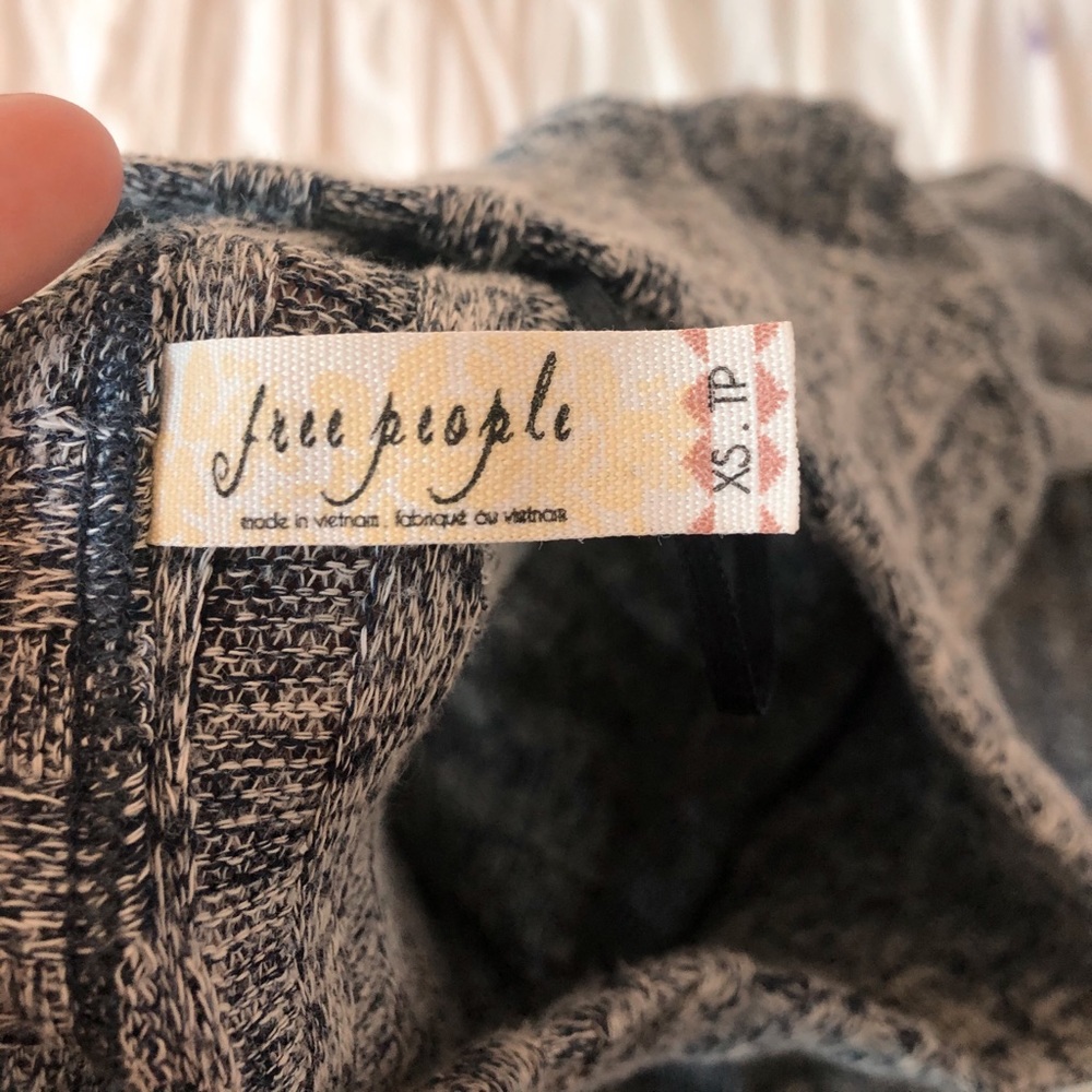 Free People Sweater - Picture 3 of 4